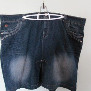 Love & Legend Denim Skorts